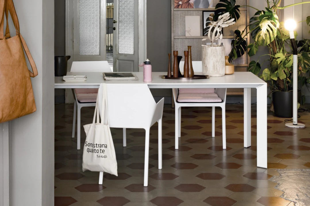 Kristalia Designmöbel Möbel bei Möbel Zeppenfeld in Olpe