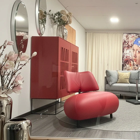 Leolux Pallone – das ikonische Designobjekt in Rot - Möbelhaus H. Zeppenfeld GmbH