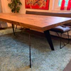 Scholtissek Talio Esstisch aus Salzeiche mit Rohstahlgestell, 220 x 95 cm, Ausstellungsstück mit rustikalem Charakter