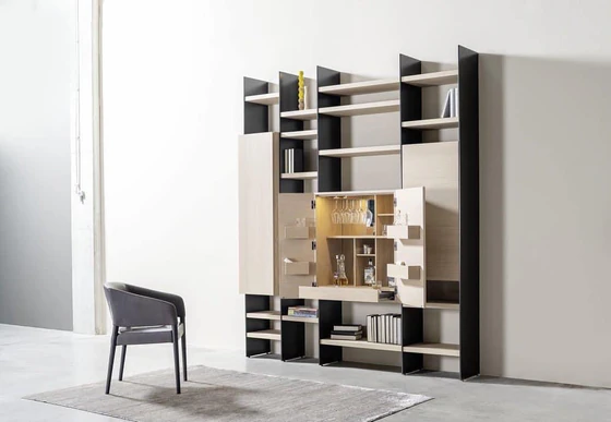 Sudbrock Scala – Bücherregal & Wohnschrank mit Barfach im Wohnambiente, Cosmos-schwarz mit Eiche-milk