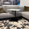 Beistelltisch 60×60 cm – Optiwhite-Glas mit Nanostruktur, unlackiert, rollbar; für Duett K526 & Kolo K726 (DUO/pOp)