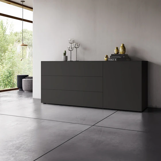 Piure Nex Pur Box 2023800 in Graphite – 3 Schubladen + 1 Tür, 180×75×48 cm, Tip-On in modernem Wohnambiente