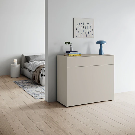 Piure Nex Pur Box 2033800 in Silk – 2 Türen + 1 Schub, 120×100×48 cm, grifflos, Tip-On.