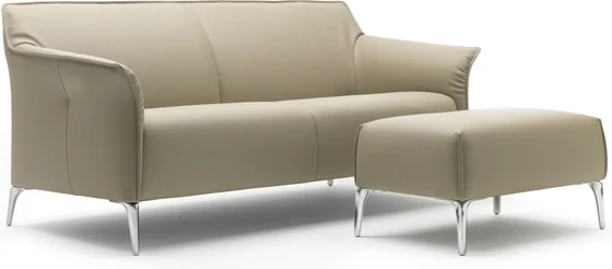 Leolux Mayon Sofa in creme mit passendem Hocker, elegantes Ledersofa mit Aluminiumfuessen