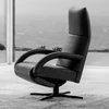 JORI Relaxsessel JR-3390 Yoga Multimove Medi in Nappaleder Cavila Black mit schwarzem 4-Stern-Fuß – moderner Design-Ruhesessel mit verstellbarem Kopfteil.