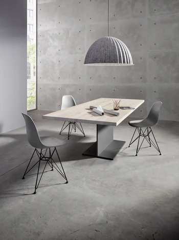 4 cm Rustical-Massivholzplatte, brettverleimt mit Stahlkernen – Asco T-Table