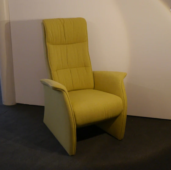 Sitting Vision Next NX-312 Relaxsessel Größe Medi – Frontansicht, Prairie 59 Grün