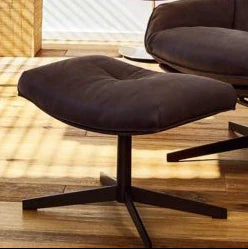 Moderner Loungesessel Daron in stilvollem Wohnambiente