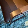 Bacher KAMA Armlehnstuhl Leder Detail dunkelbraun
