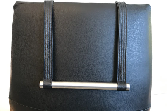 JORI Nackenkissen elliptisch 36 cm für Relaxsessel, Leder Cavila Black oder Celia Cherry, Gegengewicht /Alu/Edelstahl
