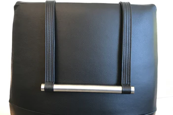 JORI Nackenkissen elliptisch 36 cm für Relaxsessel, Leder Cavila Black oder Celia Cherry, Gegengewicht /Alu/Edelstahl