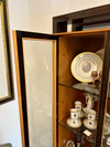 Detailansicht Luxuriöse Designvitrine von Annibale Colombo, Ebenholz/Kirschbaum, Ausstellungsstück