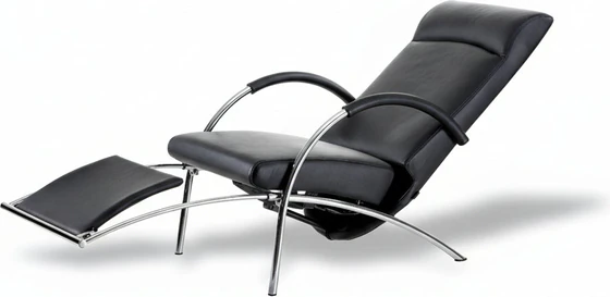 IP Design Curve Relaxsessel mit ausgefahrener integrierter Beinauflage
